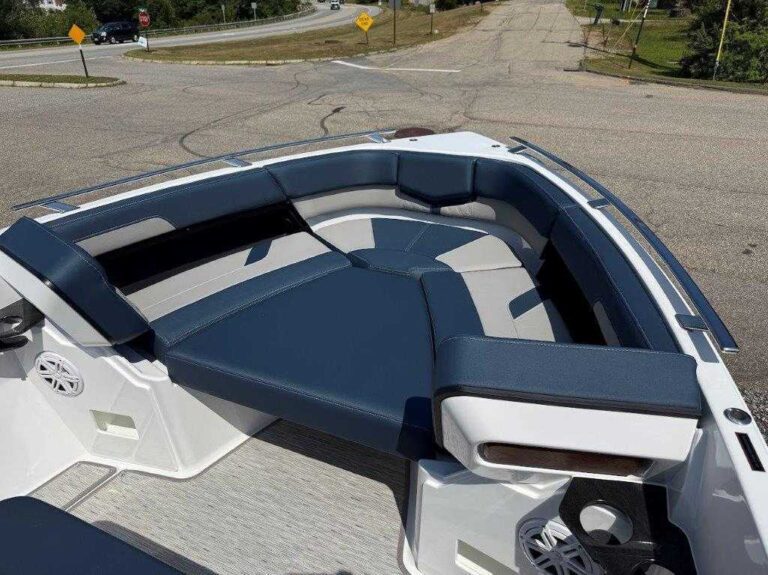 2026 Monterey Elite 27 - Mercury 400 V10!! US-RGFEB182F526 [photo 11]